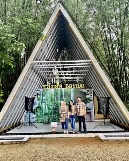 WISATA TAMAN  BAMBU